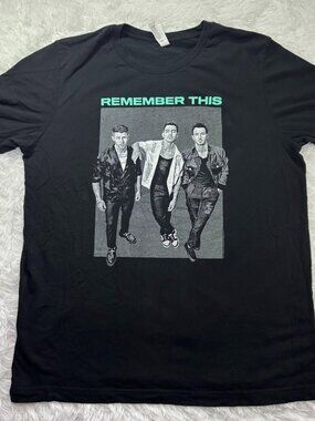 Jonas Brothers Tour Shirt Remember This 2021 Concert Graphic Tee Men's Large